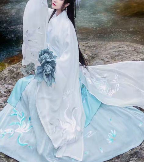 包邮如梦霓裳汉服女大袖衫涂山九尾狐绣花情侣...