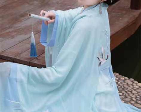 转卖汉服大袖 白色 XL 刺绣绝美 仅试穿...