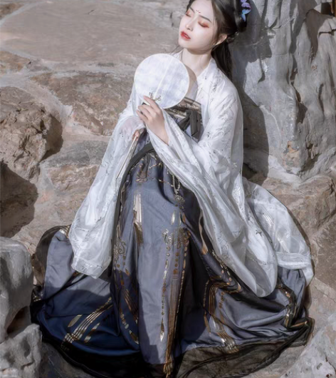 包邮艺缕黑云鹤两片式齐胸襦裙 3米摆 全新...