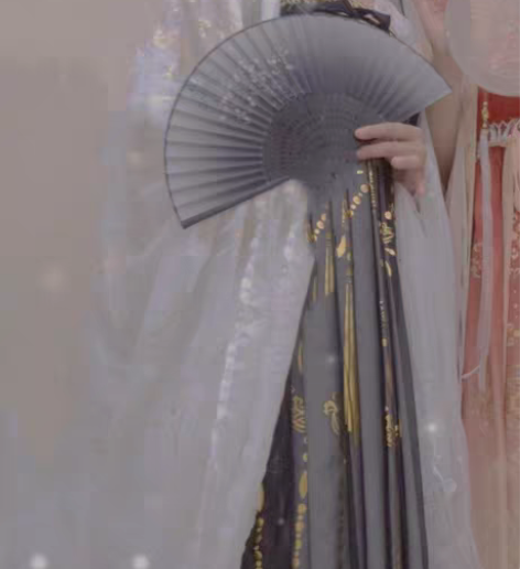 艺缕原创汉服  已找不到店铺  原价217...