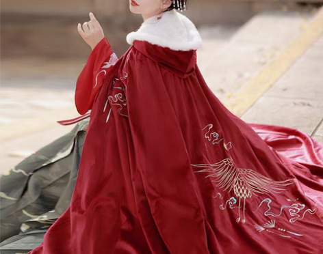 转卖珍缕原创汉服【朝晖】长款连帽加绒加厚刺...