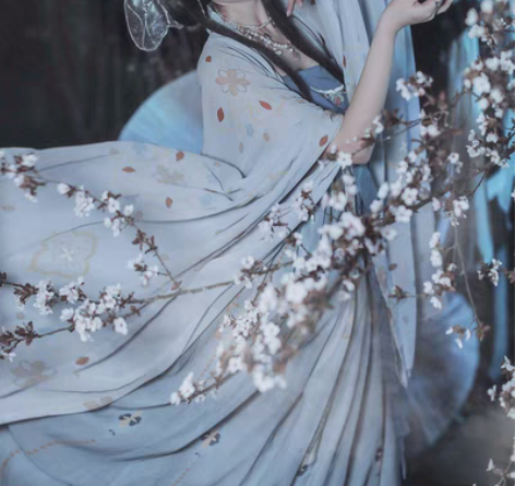 包邮佛系出 包括大袖和裙子,蓝色腰带不知道...