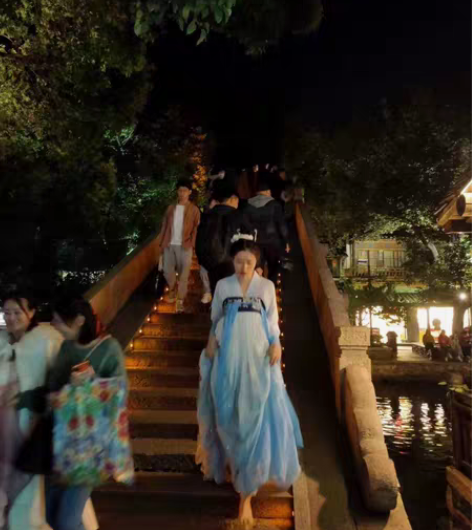 包邮千韵岗【辰莲鱼梦】正品原创汉服女星空两...