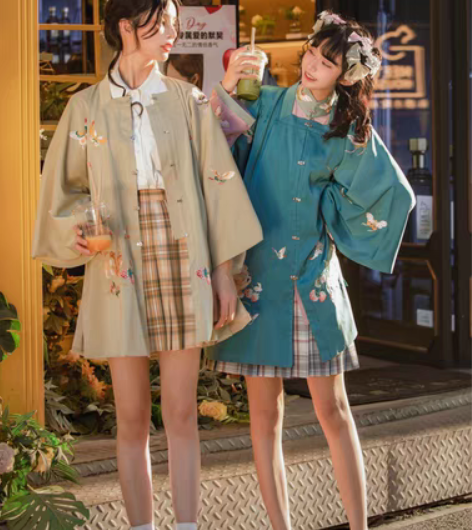 转卖司南阁原创【百蝶猫】汉服女款明制立领方...