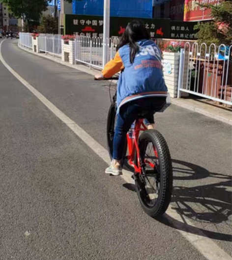 26寸,宽胎,七速,碟刹,沙滩车,几乎全新...
