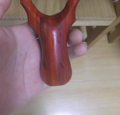 包邮弹弓,全新,红木,练着玩去吧。 感兴趣...