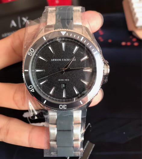 包邮阿玛尼全新正品手表 感兴趣的话点“我想...