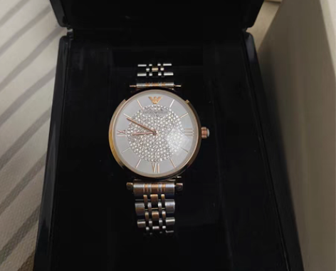 包邮阿玛尼满天星手表,全新,这个价格你懂的...