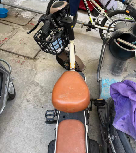 包邮出售哈喽锂电电动车,2022年2月21...