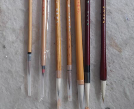 包邮7个毛笔，二手售出不退。售出不以任何质...