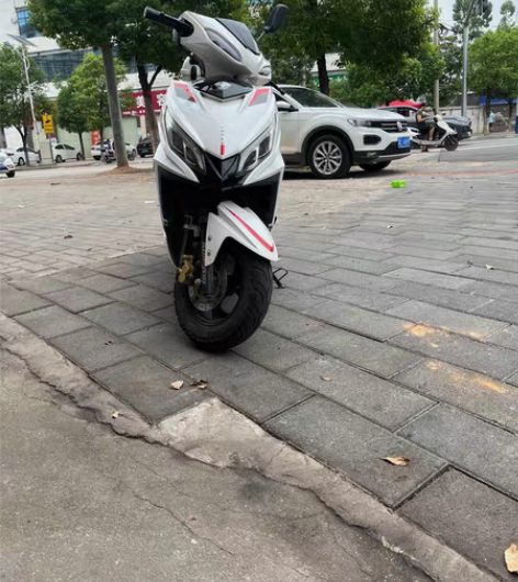 包邮宝雕旗下品牌,2019年买的五千多到现...