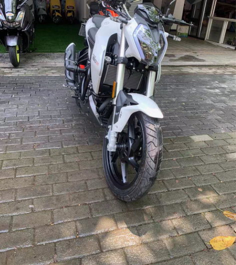 包邮小迅龙 700公里 小姐姐一手车 新得...