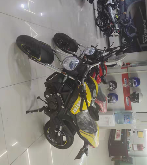 银钢小怪兽全新车，有需要联系我。 感兴趣的...