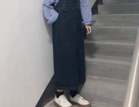 转卖牛仔背带裙2021新款春夏季宽松韩版学...
