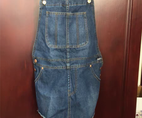 包邮牛仔背带群中号29 感兴趣的话点“我想...