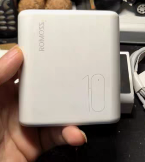 包邮罗马仕充电宝10000毫安 二手物品，...