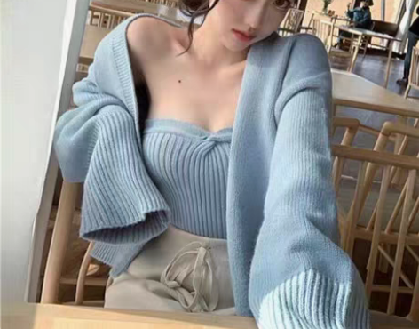 同款抹胸外套  感兴趣的话点“我想要”和我...