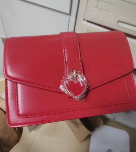 包邮全新欧时纳包包 一个大红，一个粉红 红...