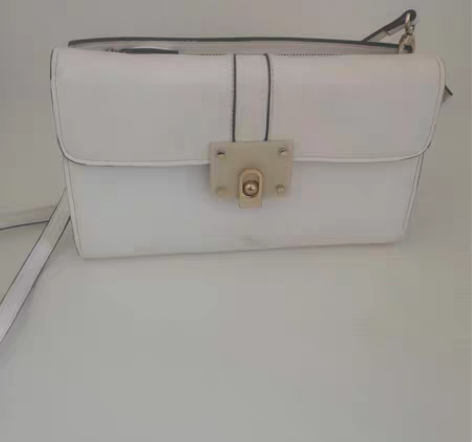 包邮ochirly/欧时力正品复古包。 正...