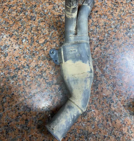 09-14年雅马哈R1排气中段。 感兴趣的...