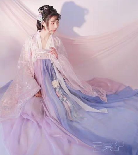 转卖【东月棠】春樱六米摆紫蓝齐腰齐胸襦裙大...