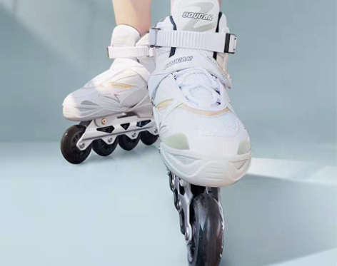 转卖美洲狮成人轮滑鞋大学生社团初学溜冰鞋成...