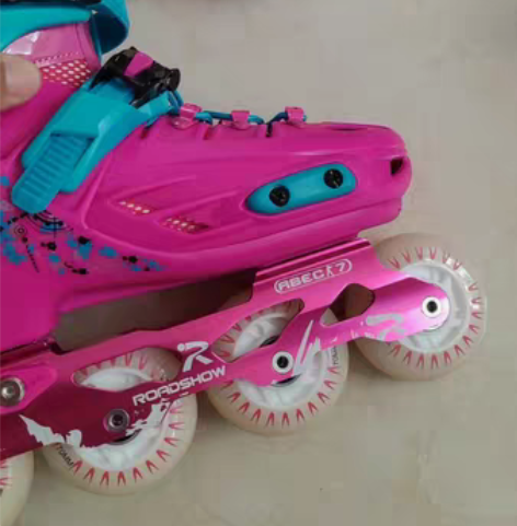 转卖【潮酷价】乐秀RX1S溜冰鞋儿童全套装...