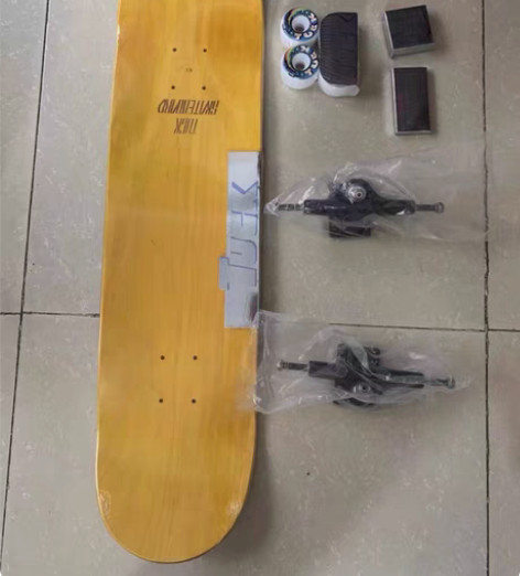TUCK专业滑板新手入门双翘滑板动作街式滑...
