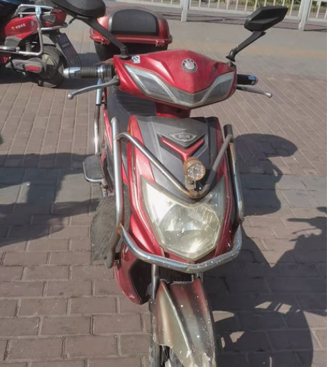 一辆欧鸽电瓶车7至8成新，电瓶锂电池60v...