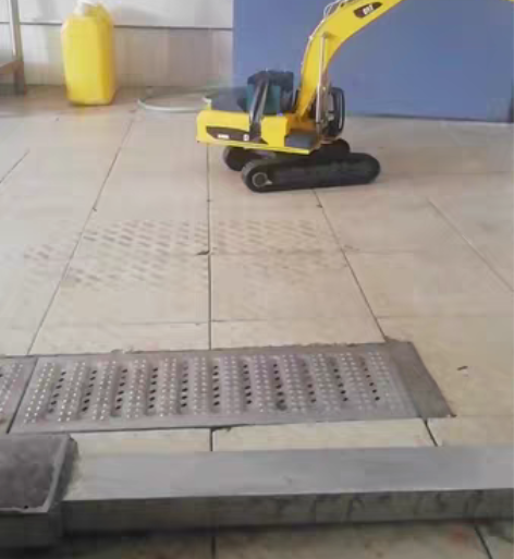 包邮新装的1/12卡特336，刚刚装好，没...