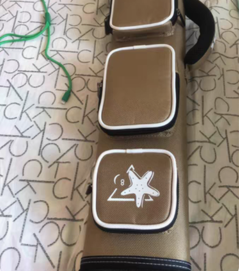 台球6孔尼龙杆包。就用一周嘎嘎新,保护性也...