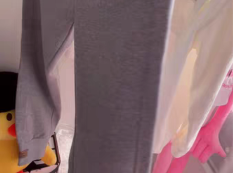 包邮灰色运动裤，质量好厚实内里复合面料，裤...