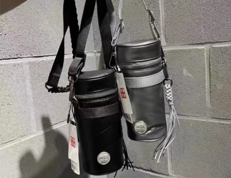 包邮中国李宁水杯包走秀款男女同款斜挎包 A...