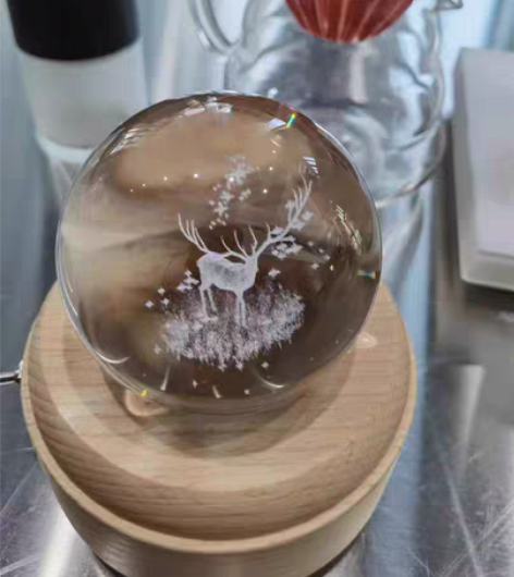 包邮女孩生日礼物，水晶球音乐盒， 投影小夜...