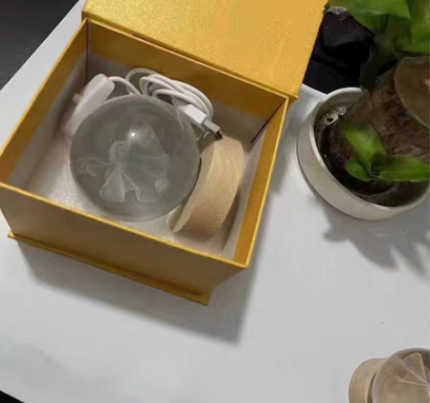 卡塔尔水晶球 180 现在市面已经飙到二三...
