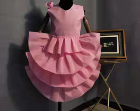 转卖尹设计儿童环保服手工制作时装秀演出服幼...
