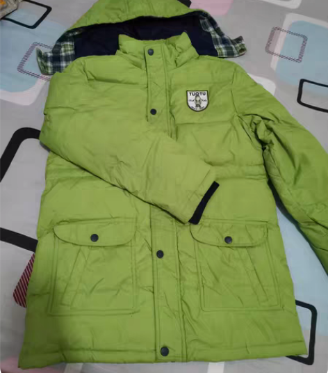 包邮图图品牌羽绒服，厚款，160码，孩子不...