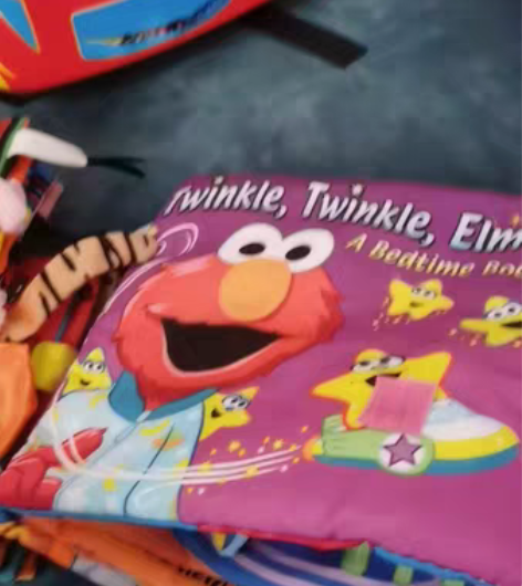 芝麻街立体布书艾莫晚安 热带雨林 手指偶多...