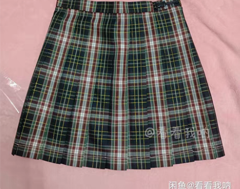 退坑出物 求求看看孩子叭 胖头鱼jk制服 ...