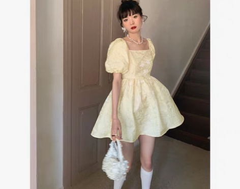 转卖乌龙羊/法式方领蓬蓬裙连衣裙女夏小个子...