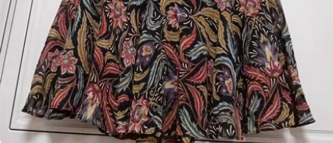 个人鱼尾裙，简单大方又飘逸，布料抗皱不起球...