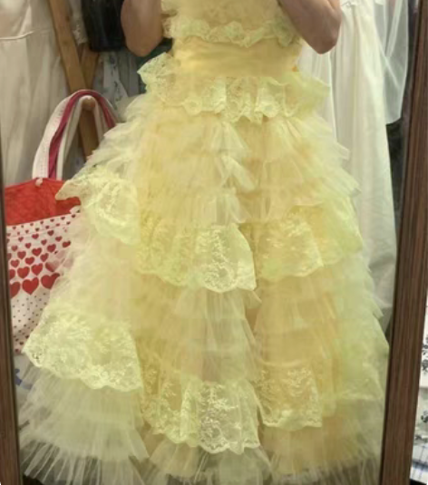 【出租】 复古写真 复古慵懒田园黄色小洋裙...