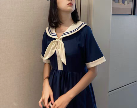 转卖迷路森林原创【鲸云】显瘦收腰日系少女学...