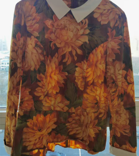 田园风衬衣，配裙子很好看，穿过一次，便宜出...