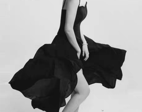 转卖小黑裙连衣裙赫本风黑色长裙白色古着吊带...