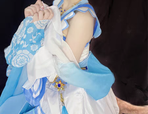 转卖直出/可出租。 动漫从零开始的异世界生...