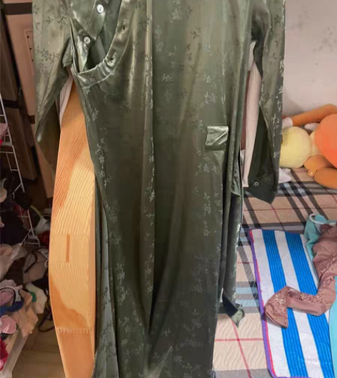 民族风裙子。?三件套。欧美风。 感兴趣的话...