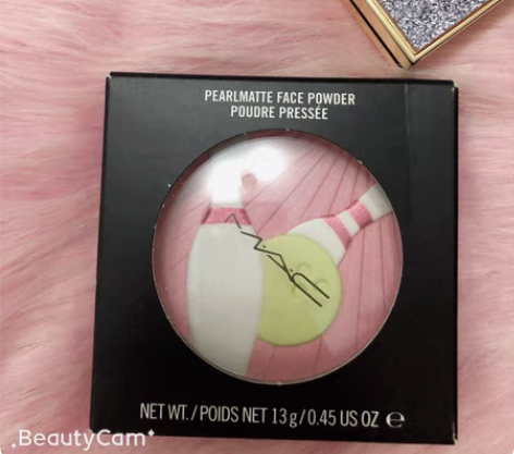 包邮Mac 魅可限量款高光腮红盘，粉质细腻...