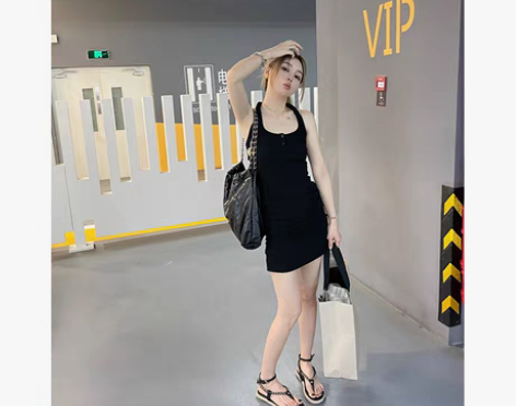 转卖THEOPENDM+辣妹性感纯欲风无袖...