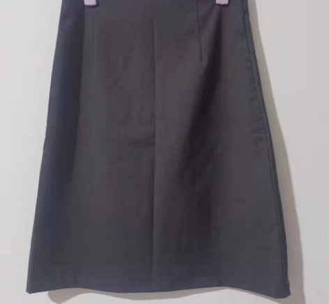 包邮灰色半身裙A字裙中裙 九成新 主页两件...